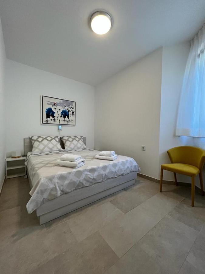 Apartments House Barbara Kornic Bagian luar foto